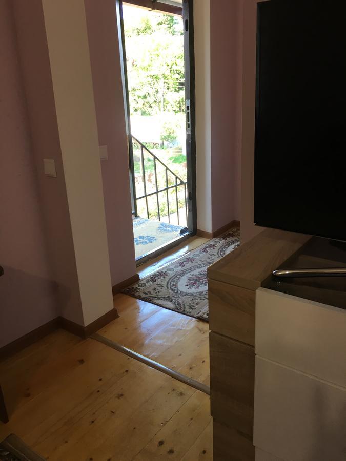 סוקהום Guest House On Shakirbay 11 מראה חיצוני תמונה