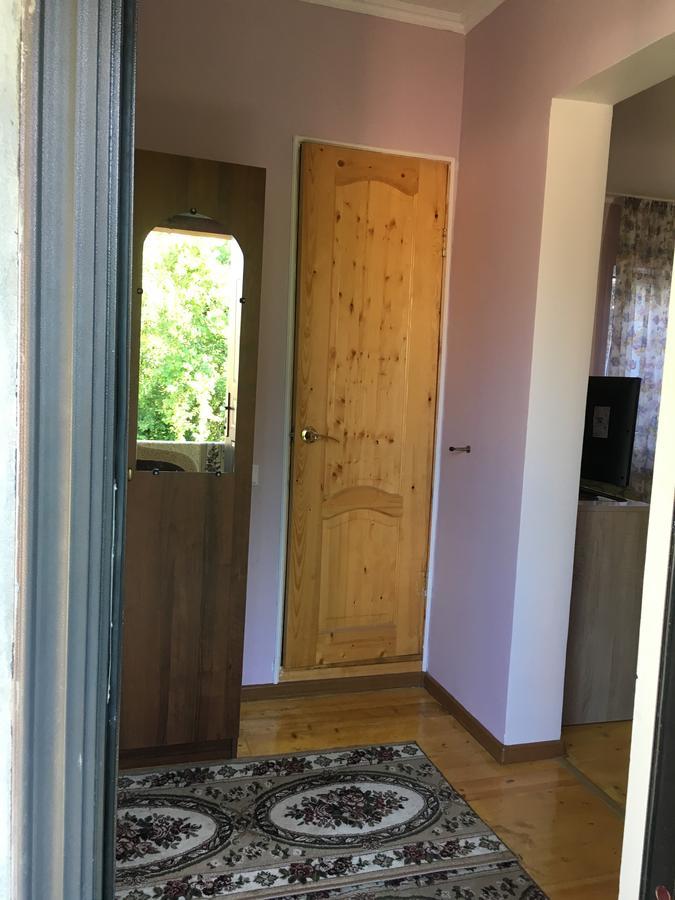 סוקהום Guest House On Shakirbay 11 מראה חיצוני תמונה