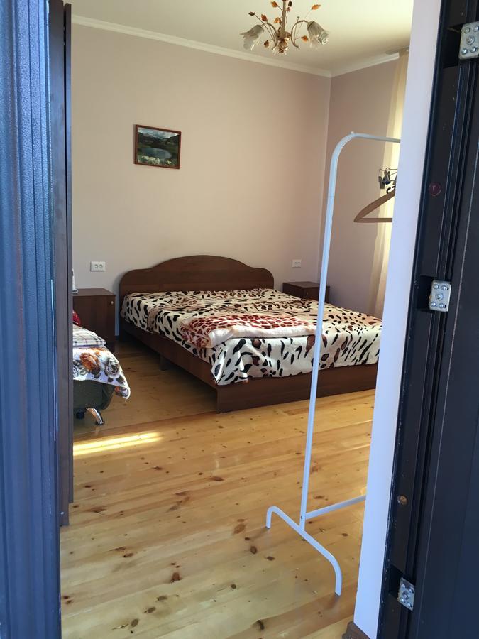 סוקהום Guest House On Shakirbay 11 מראה חיצוני תמונה