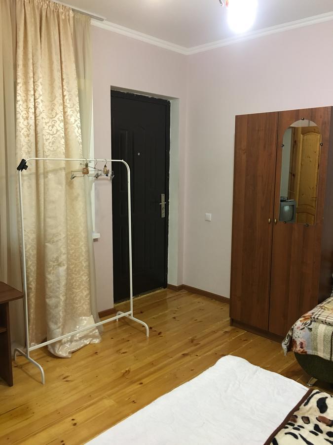 סוקהום Guest House On Shakirbay 11 מראה חיצוני תמונה