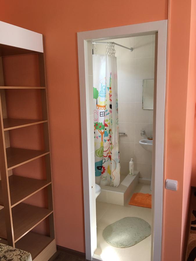 סוקהום Guest House On Shakirbay 11 מראה חיצוני תמונה