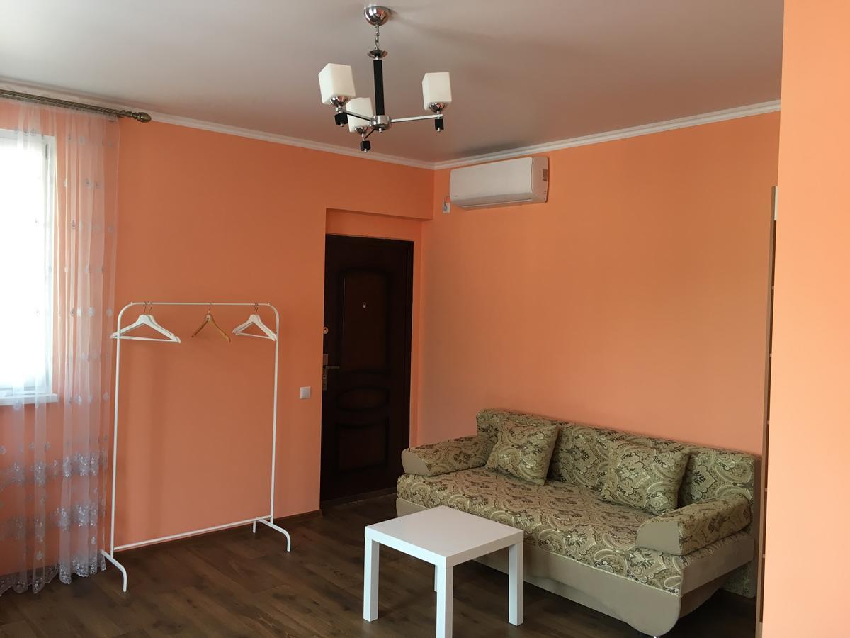 סוקהום Guest House On Shakirbay 11 מראה חיצוני תמונה